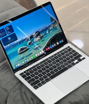 New Laptop Apple MacBook Pro 2022 M2 16GB Apple M2 SSD 512GB