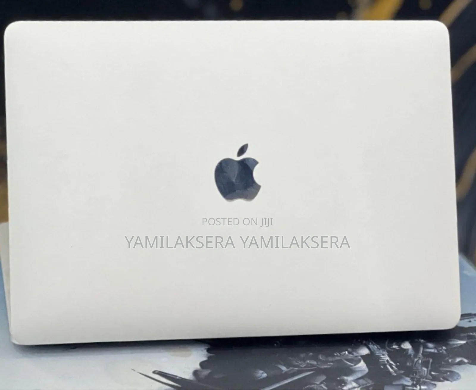 New Laptop Apple MacBook Pro 2022 M2 16GB Apple M2 SSD 512GB