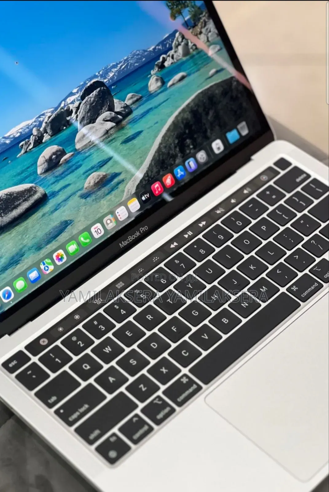 New Laptop Apple MacBook Pro 2022 M2 16GB Apple M2 SSD 512GB