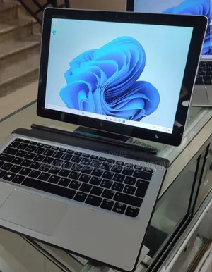 New Laptop HP X2 8GB Intel Core i5 SSD 128GB
