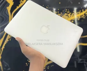 New Laptop Apple MacBook Air 2015 8GB Intel Core i5 SSD 128GB