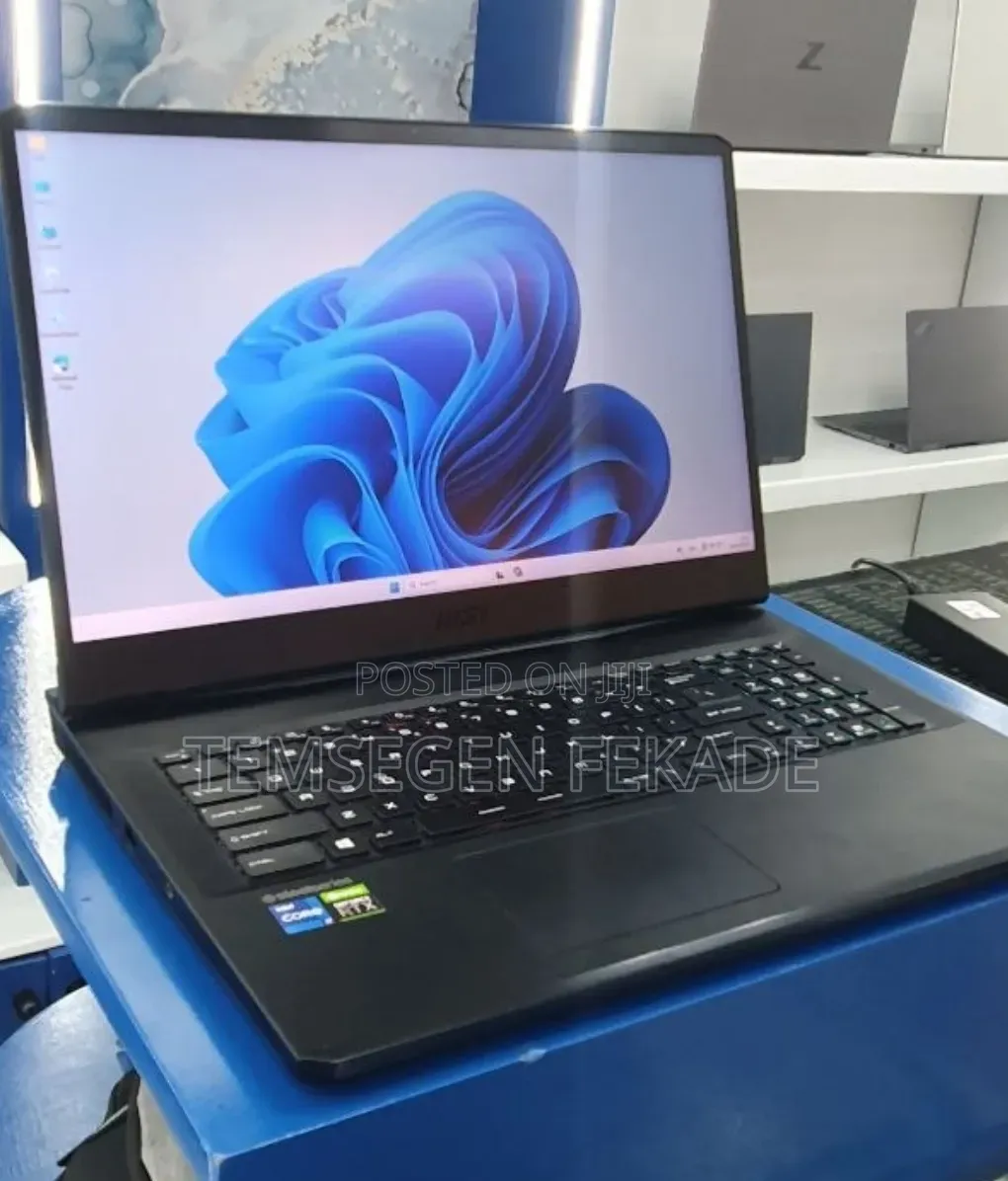 New Laptop MSI GP75 Leopard 16GB Intel Core i7 SSD 1T
