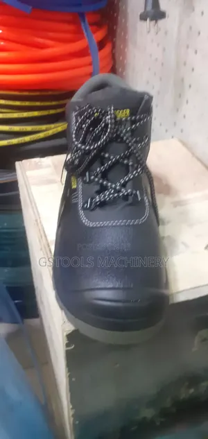 Sefety Shoes