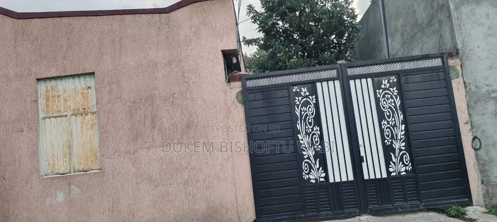 Furnished 8bdrm House in Bishoftu Dukem, East Shewa for sale