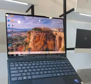 New Laptop Lenovo Yoga 9 16GB Intel Core Ultra 7 SSD 512GB