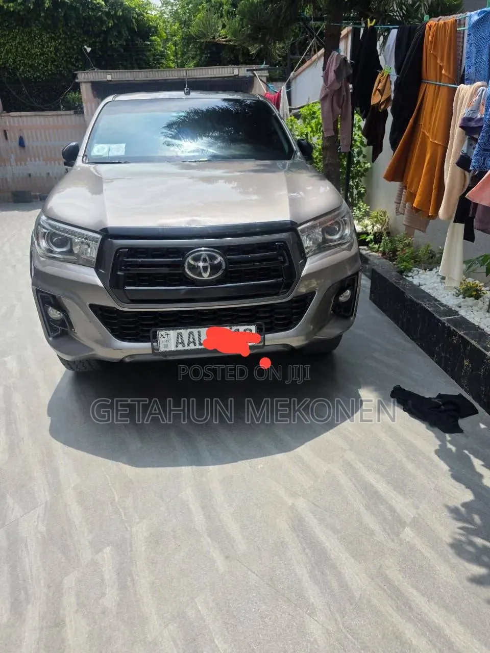 Toyota Hilux 2020 Gold