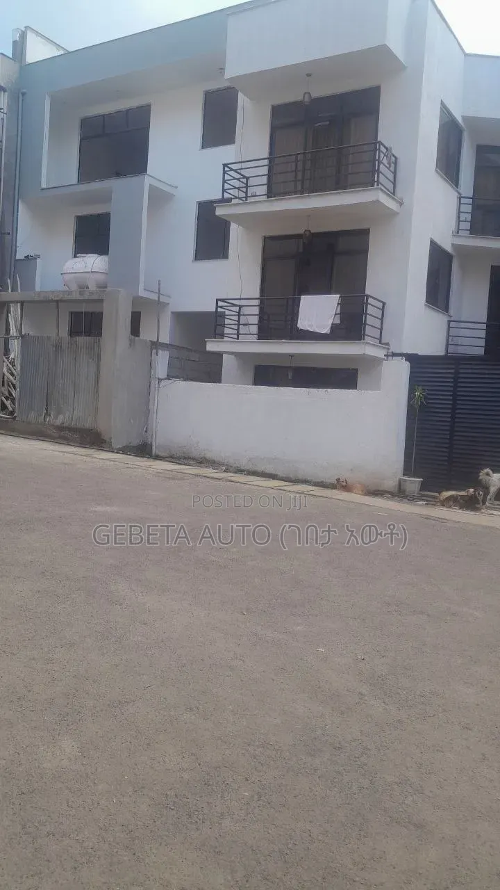Furnished 5bdrm House in Figa, Yeka for sale