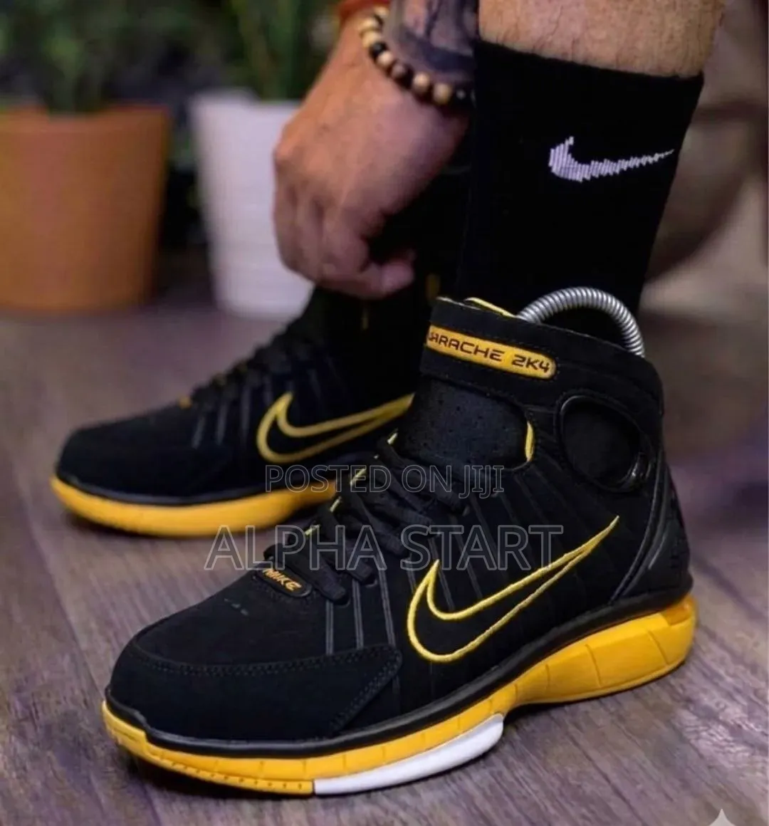 👕Nike Air Zoom Huarache  Master Quality Boots Shoes Made in Vietnam