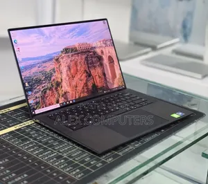 New Laptop Dell Precision 5560 16GB Intel Core i7 SSD 512GB