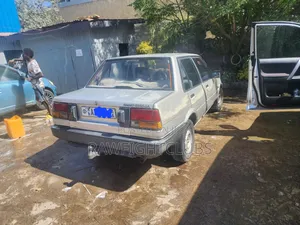 Toyota Corolla 1985 Gray