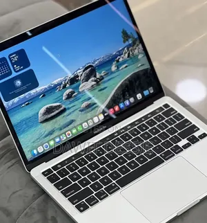 New Laptop Apple MacBook Pro 2022 M2 8GB Apple M2 SSD 512GB
