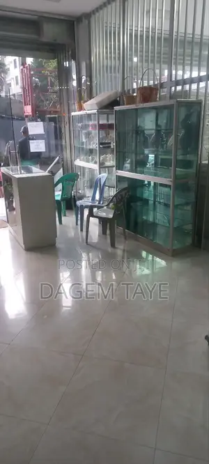 Display Shop for Rent