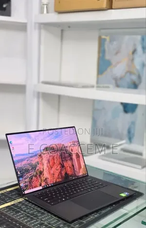 New Laptop Dell Precision 5560 16GB Intel Core i9 SSD 512GB