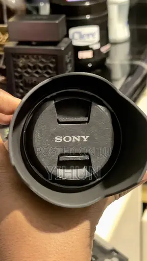 Sony 28-70