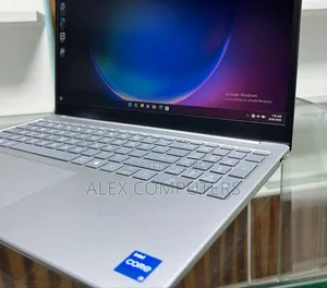 New Laptop HP Stream Notebook 16GB Intel Core i7 SSD 512GB