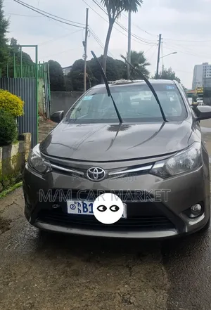 Toyota Yaris 2015 Blue