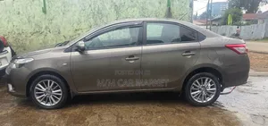 Toyota Yaris 2015 Blue