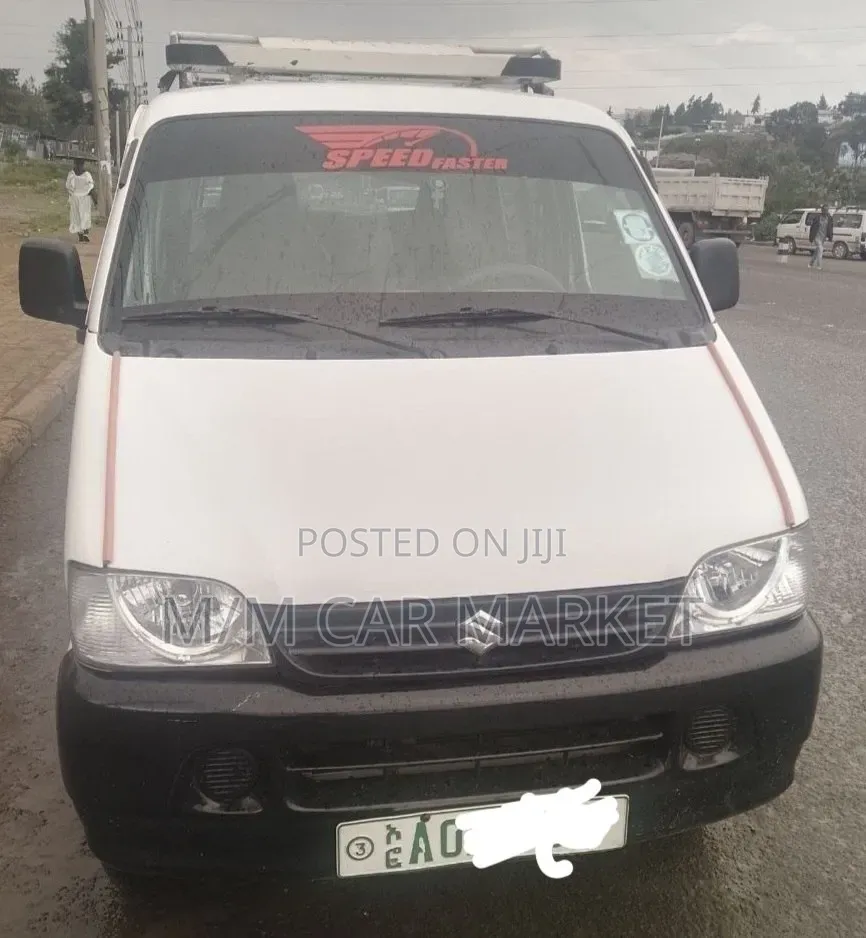 Suzuki Eeco 2024 White