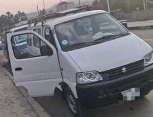 Suzuki Eeco 2024 White