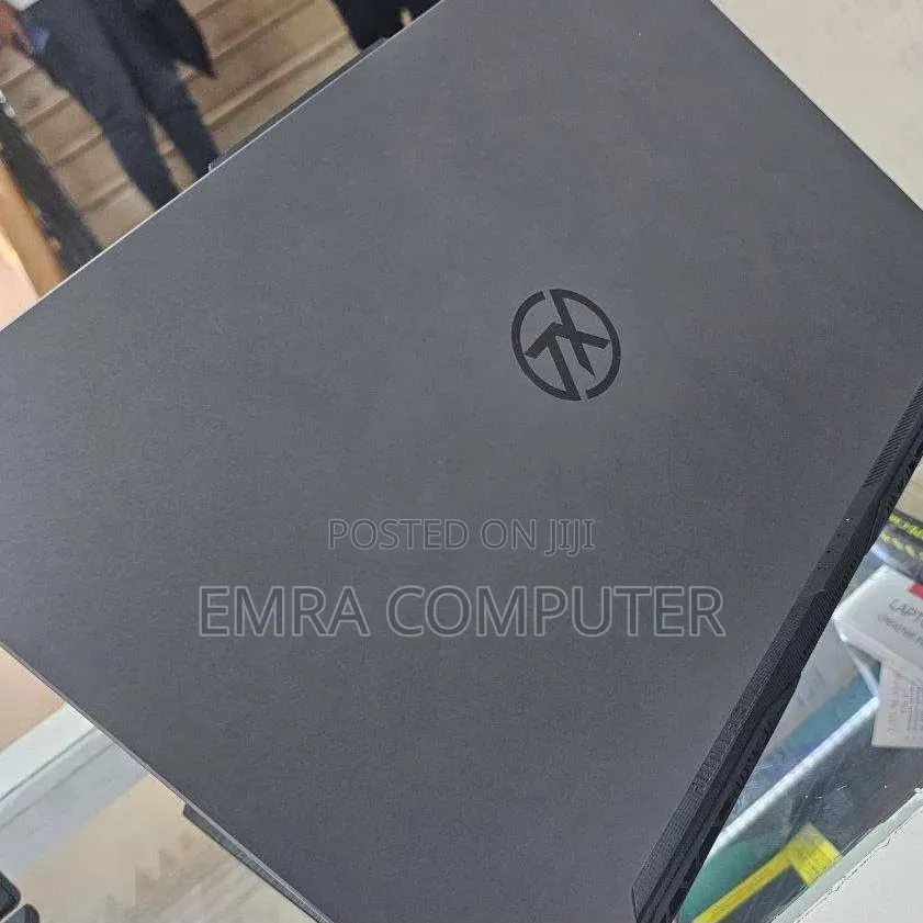 New Laptop Asus 16GB AMD Ryzen 7 SSD 512GB
