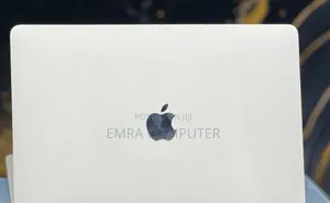 New Laptop Apple MacBook Pro 2022 M2 8GB Apple M2 SSD 512GB