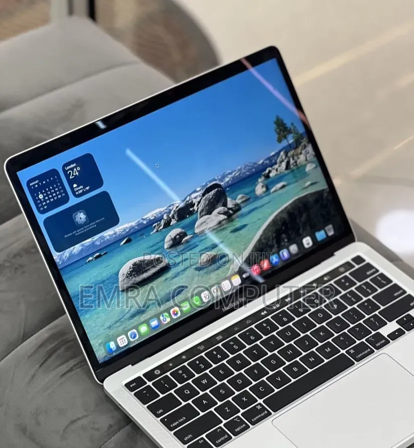 New Laptop Apple MacBook Pro 2022 M2 8GB Apple M2 SSD 512GB