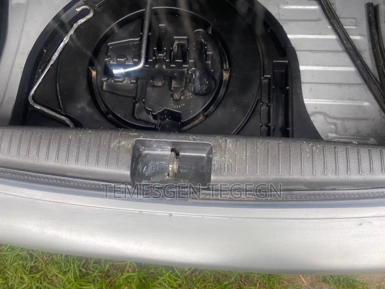 Toyota Vitz 2004 Silver