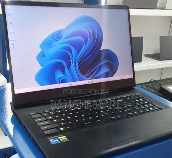 New Laptop MSI GP75 Leopard 16GB Intel Core i7 SSD 1T