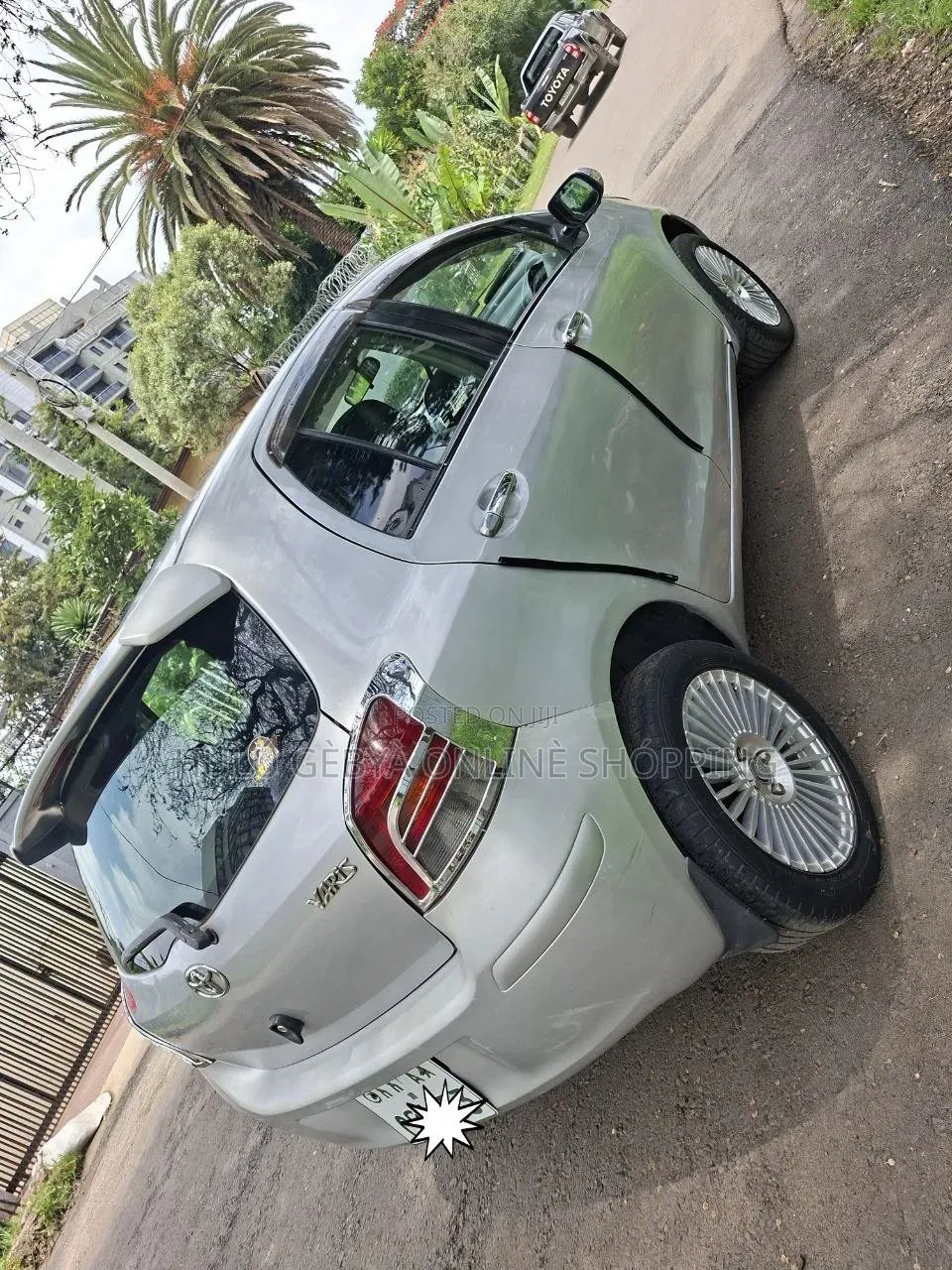 Toyota Yaris 2010 Silver