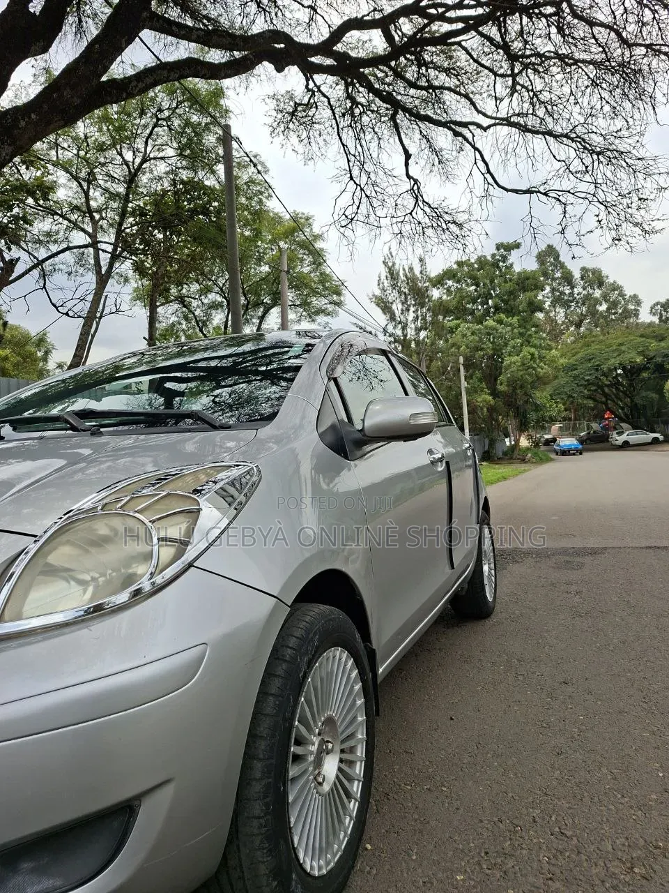 Toyota Yaris 2010 Silver