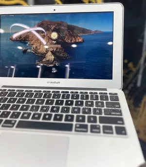 New Laptop Apple MacBook Air 2015 8GB Intel Core i5 SSD 128GB