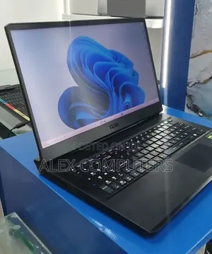 New Laptop MSI GP75 Leopard 16GB Intel Core i7 SSD 1T