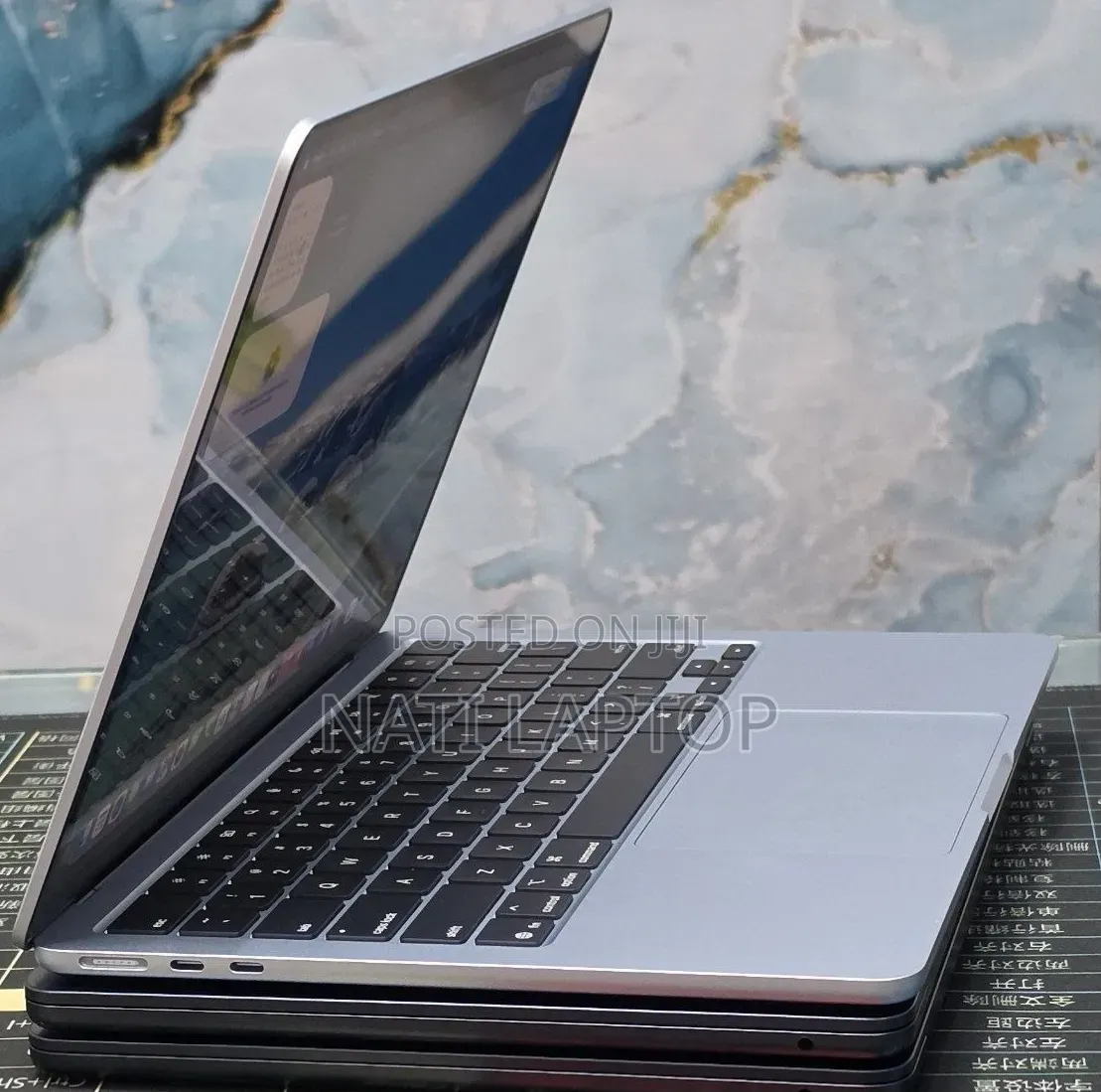 New Laptop Apple MacBook Air 2025 M4 16GB Apple M4 SSD 256GB