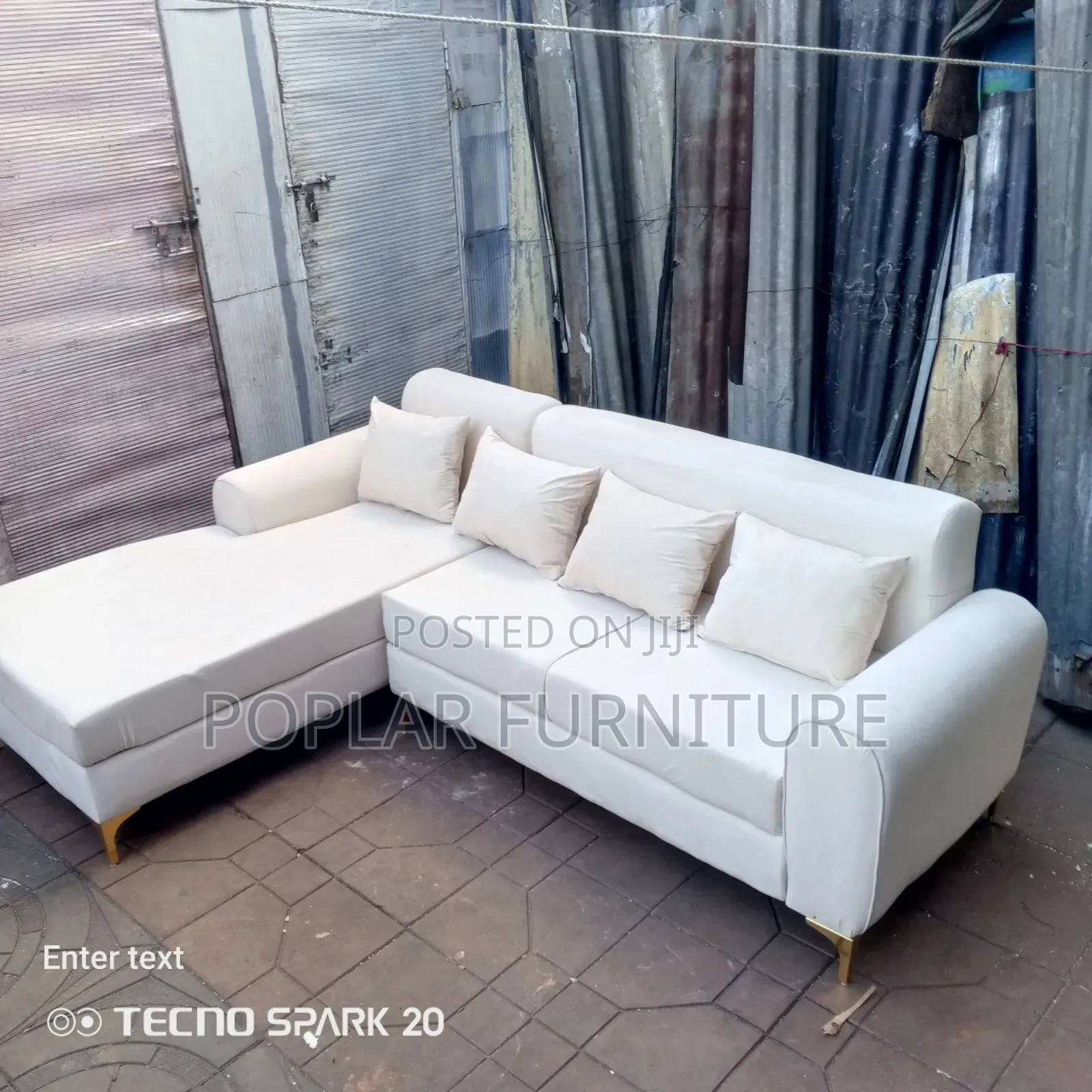 Fancinate Sofa