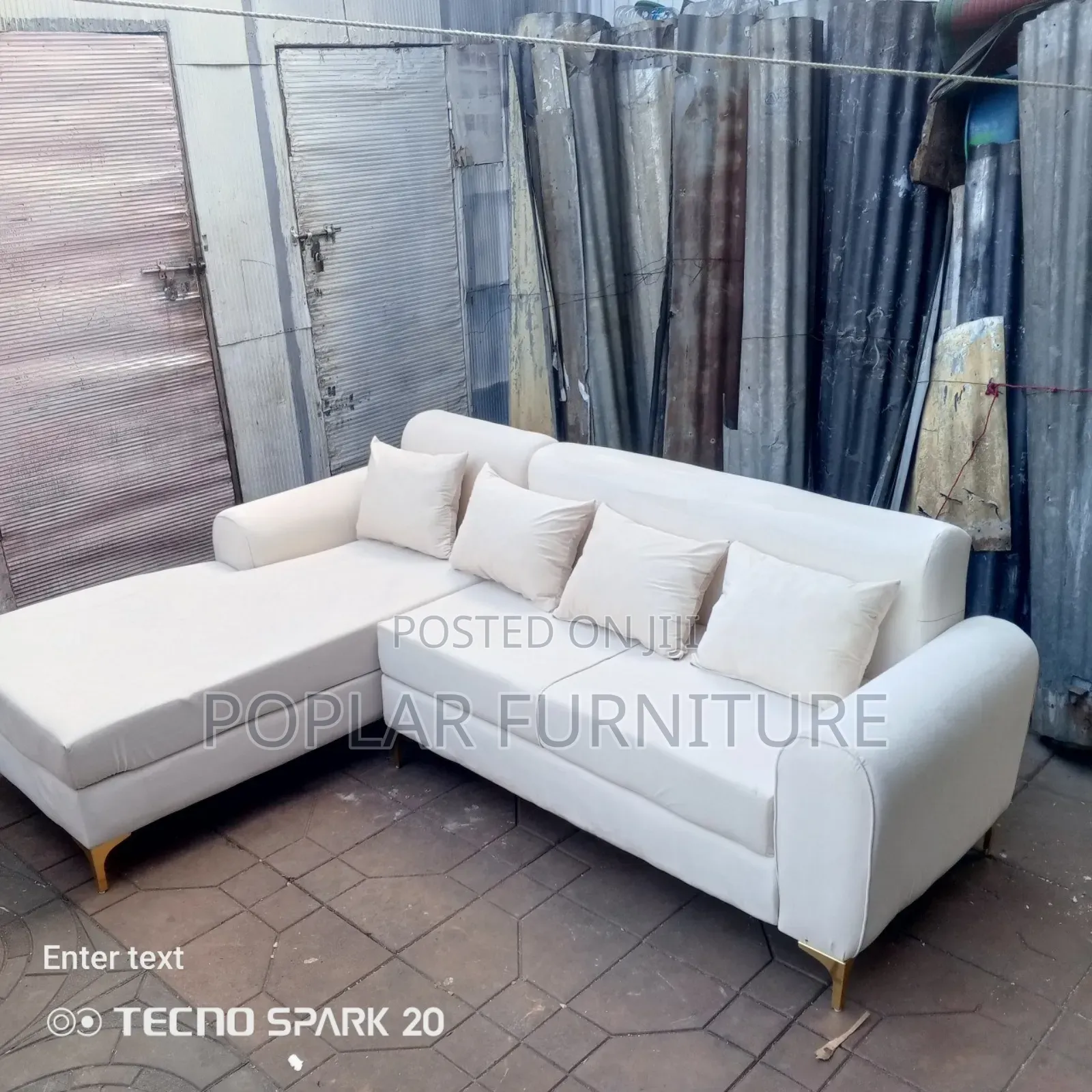 Fancinate Sofa