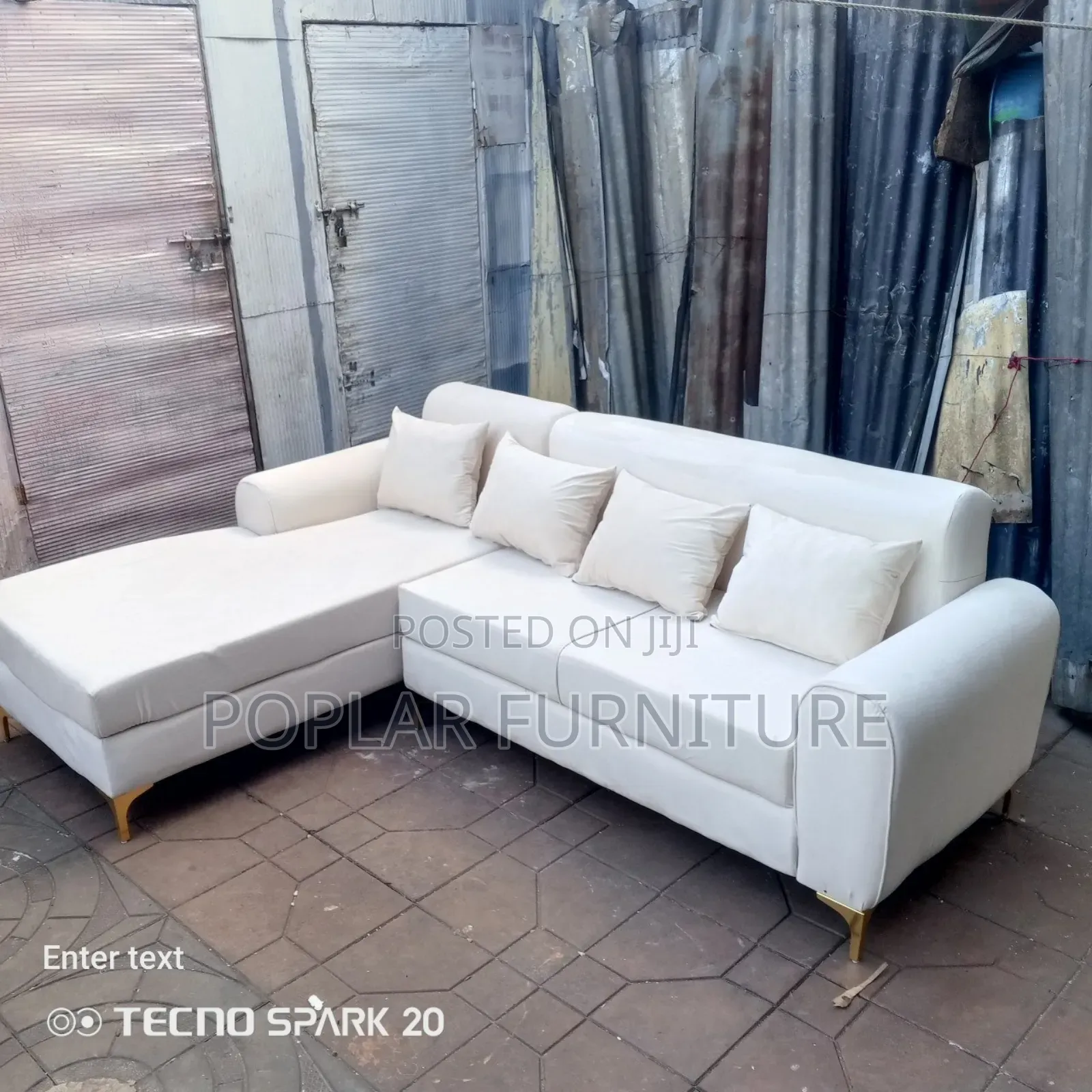 Fancinate Sofa
