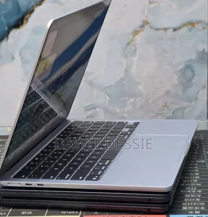 New Laptop Apple MacBook Air 2025 M4 16GB Apple M4 SSD 256GB