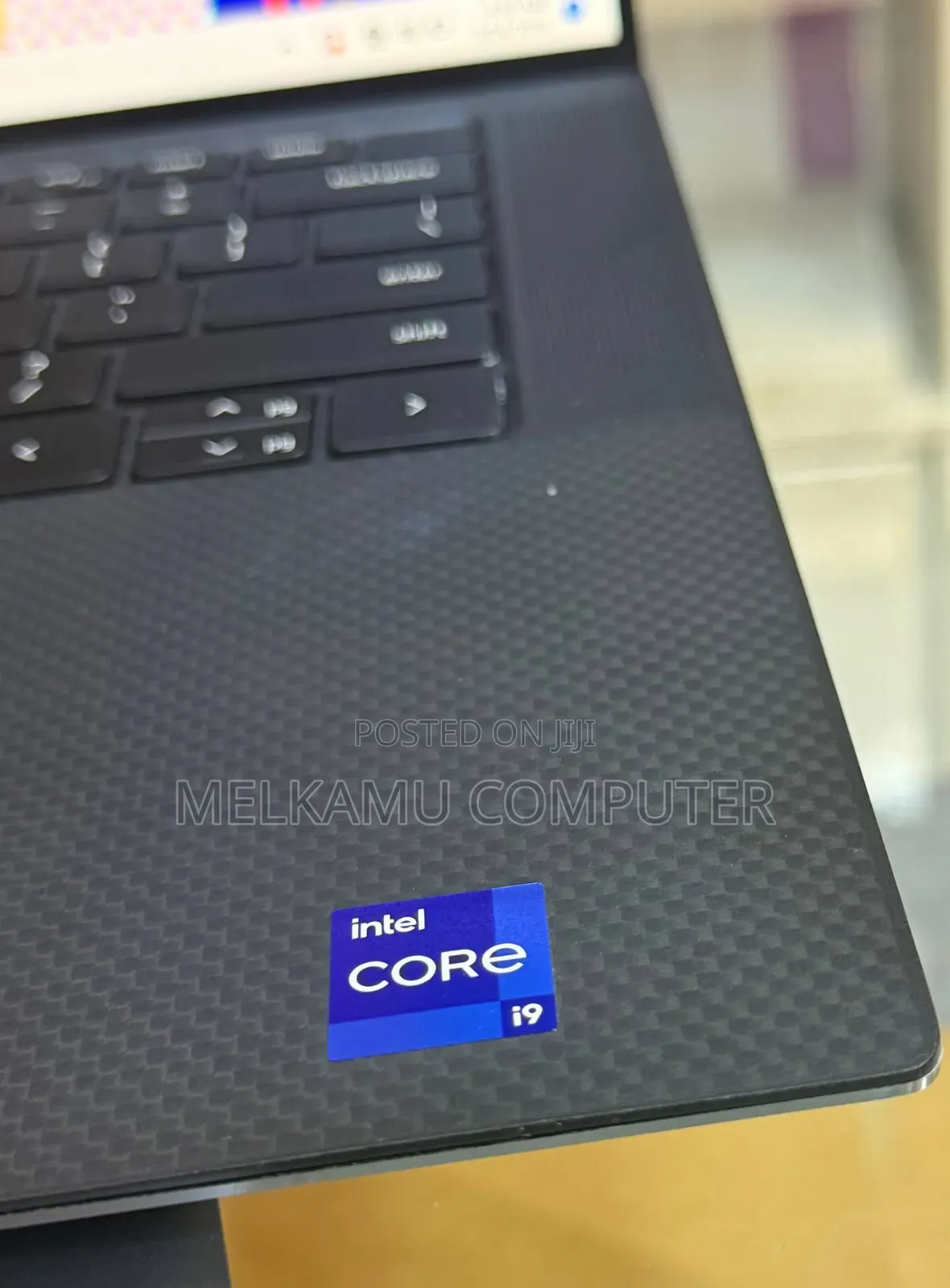 New Laptop Dell Precision 5560 16GB Intel Core i9 SSD 512GB