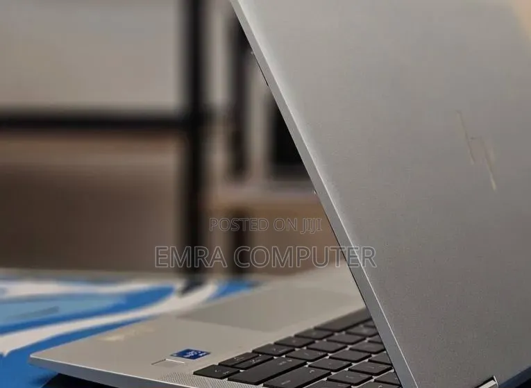 New Laptop HP EliteBook 1040 G8 16GB Intel Core i5 SSD 512GB