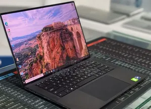 New Laptop Dell Precision 5560 16GB Intel Core i9 SSD 512GB