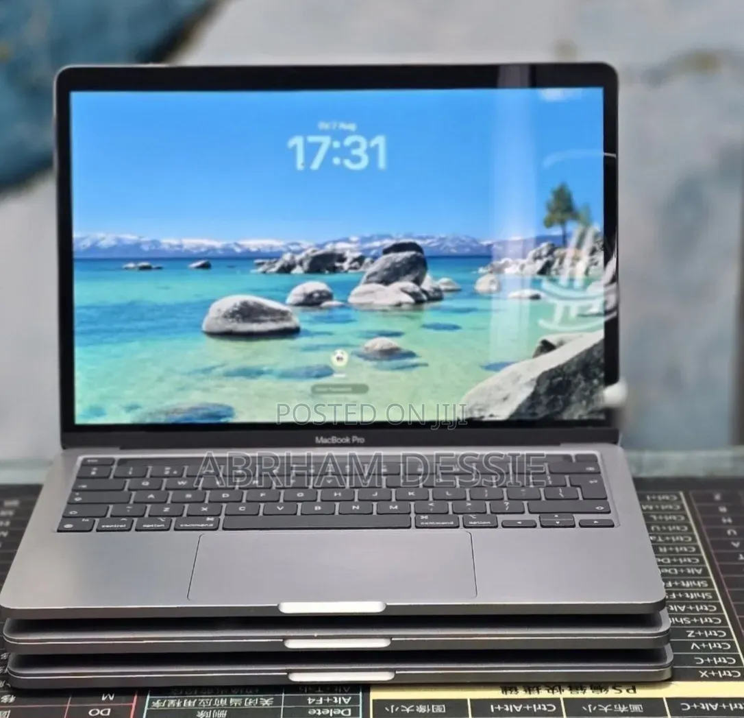 New Laptop Apple MacBook Pro 2021 M1 8GB Apple M1 SSD 512GB