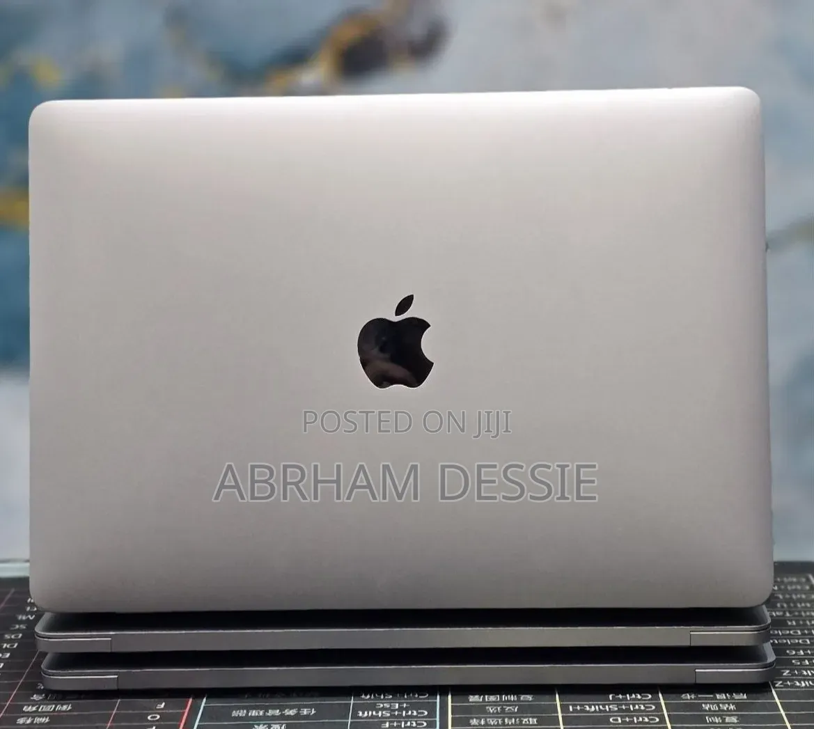 New Laptop Apple MacBook Pro 2021 M1 8GB Apple M1 SSD 512GB