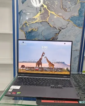 New Laptop Lenovo Legion 7 16GB AMD Ryzen 7 SSD 512GB