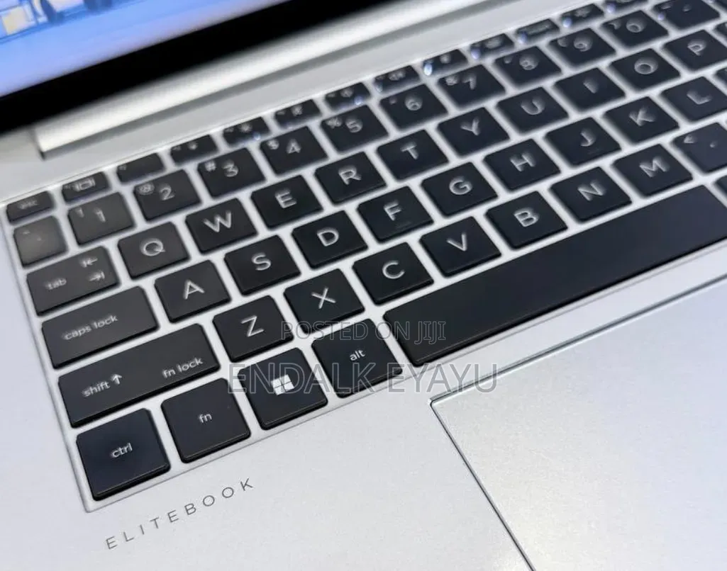 New Laptop HP EliteBook 840 G10 16GB Intel Core i7 SSD 512GB