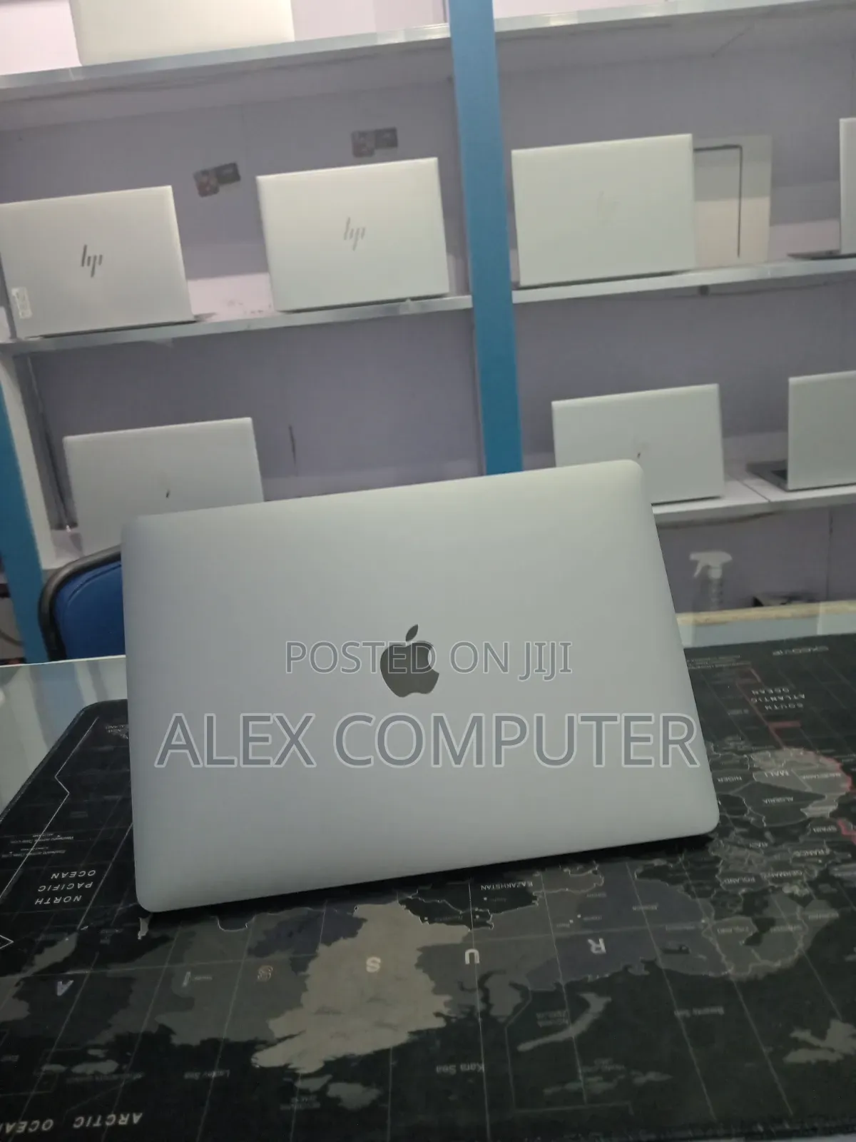 New Laptop Apple MacBook Pro 2022 M2 8GB Apple M2 SSD 512GB