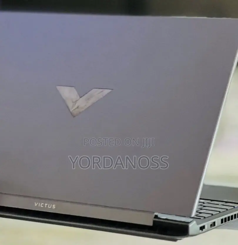 New Laptop HP Victus 15 16GB Intel Core i7 SSD 1T