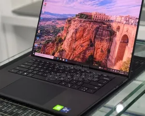 New Laptop Dell Precision 5560 16GB Intel Core i9 SSD 512GB