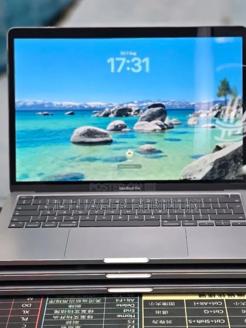 New Laptop Apple MacBook Pro 2020 M1 8GB Apple M1 SSD 512GB