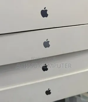 New Laptop Apple MacBook Pro 2025 M5 16GB Apple M5 SSD 512GB