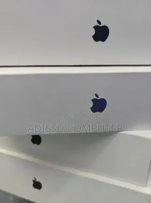 New Laptop Apple MacBook Pro 2025 M5 16GB Apple M5 SSD 512GB